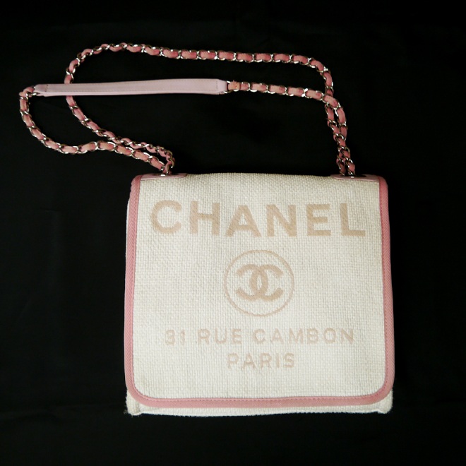 chanel deauville messenger bag